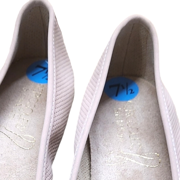Brand New AEROSOLES Ballet Pink Flats dize 7.5 - Picture 9 of 9